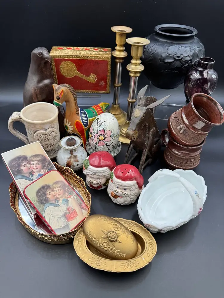 Metal,Glass,Pottery,Wood