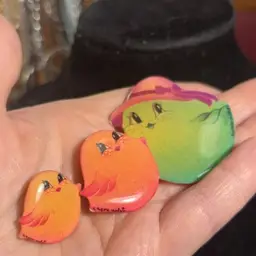 #01 - (3) Chick Brooches