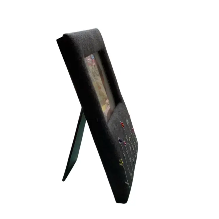 Grey Wool W/ Beaded Flower 4x3