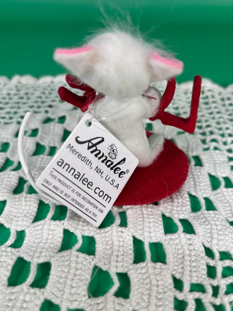 Vintage Annalee Love Mouse