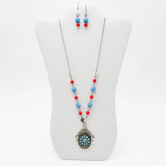 Southwest Pendant Necklace and Matching Earrings Turquoise Color and Orange Silver Tone Handmade