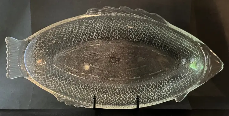 VTG Glasbake Glass Fish-Shaped Dimensional Serving Plate Platter