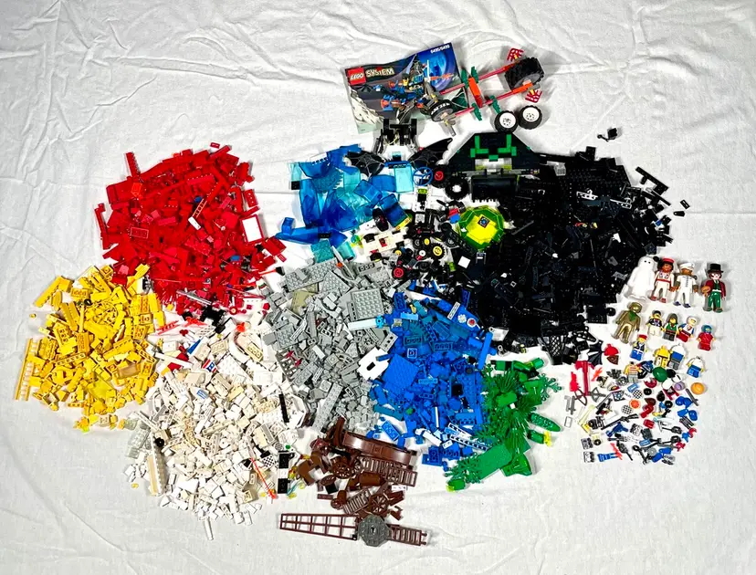 LEGO Lot Multicolor Blocks Figurines Lot 7+ Pounds
