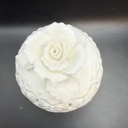 Antique Reflections White Ceramic Rose Cut Out Covered Bowl