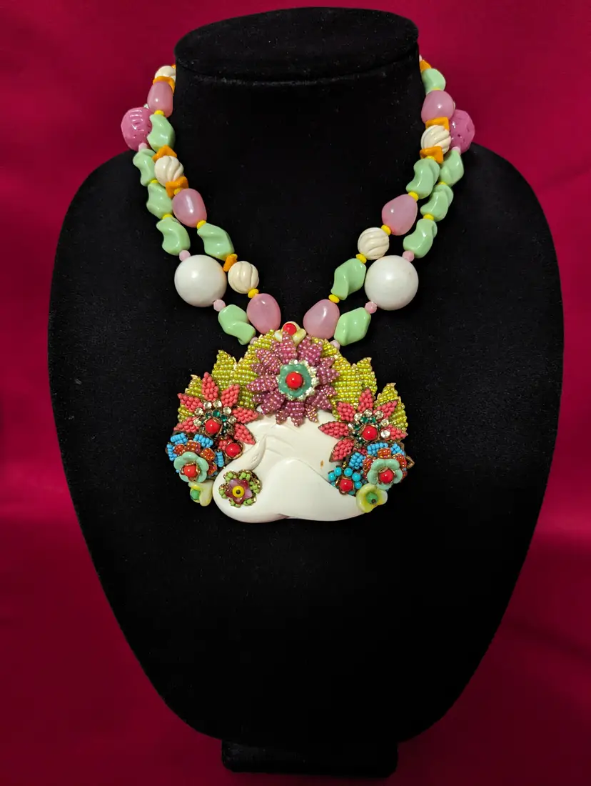 Stanley Hagler N.Y.C Vintage Designer Necklace Costume Jewelry