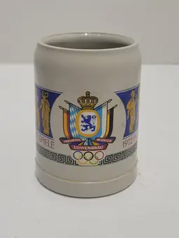 Vintage 1972 Lowenbrau Munich Summer Olympics German Beer Mug Stein 0.5L
