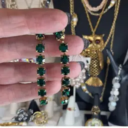 #28 - Vintage Jewlery! It's a MIX!