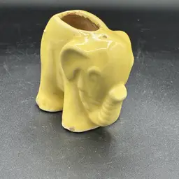 Vintage planter - yellow elephant