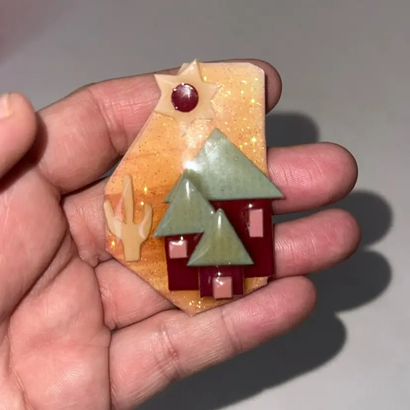 glows House Pin By Lucinda With House And Cantas 2.6” Long One Chip