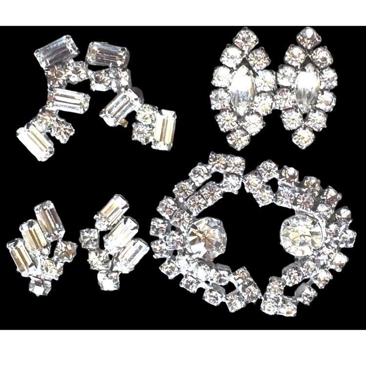 Vintage Lot 4 Clean Sparkling Rhinestone Clip & Screw Back Earrings -