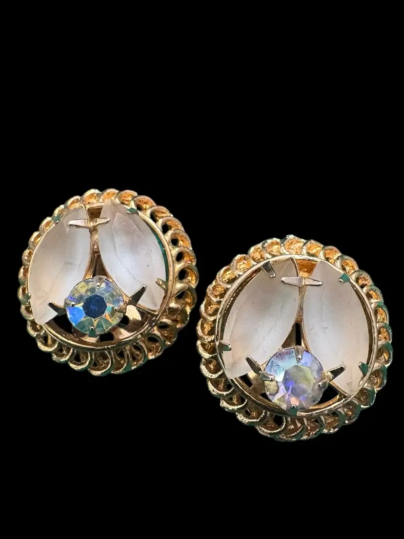 #01 75. 1950s/60s Vintage Frosted Glass AB Clip-ons