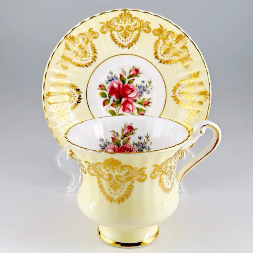 Paragon Bone China, Pink Roses & Gold Garland Tea Cup Saucer Set, Vintage Made in England