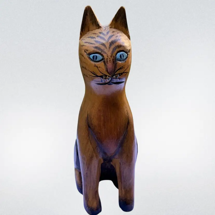Hand Carved/Painted Weirdo Kitty Cat- 6.5”