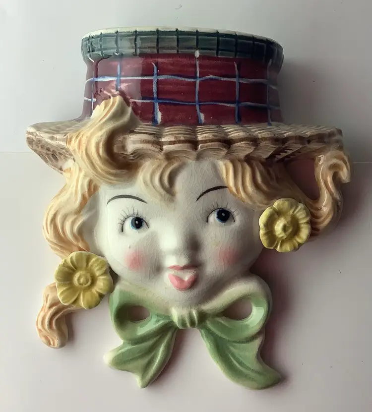 Vintage Ribbon Flower Hat Lady Wall Pocket
