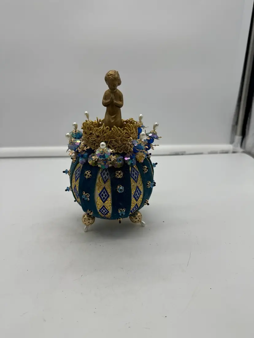 Vintage Golden Angel Musical Push Pin Ball Christmas Decor