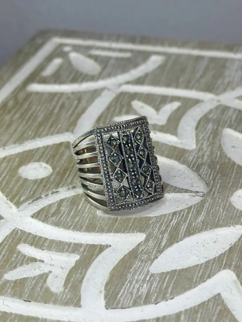 Sterling Silver Marcasite Ring Sz 7