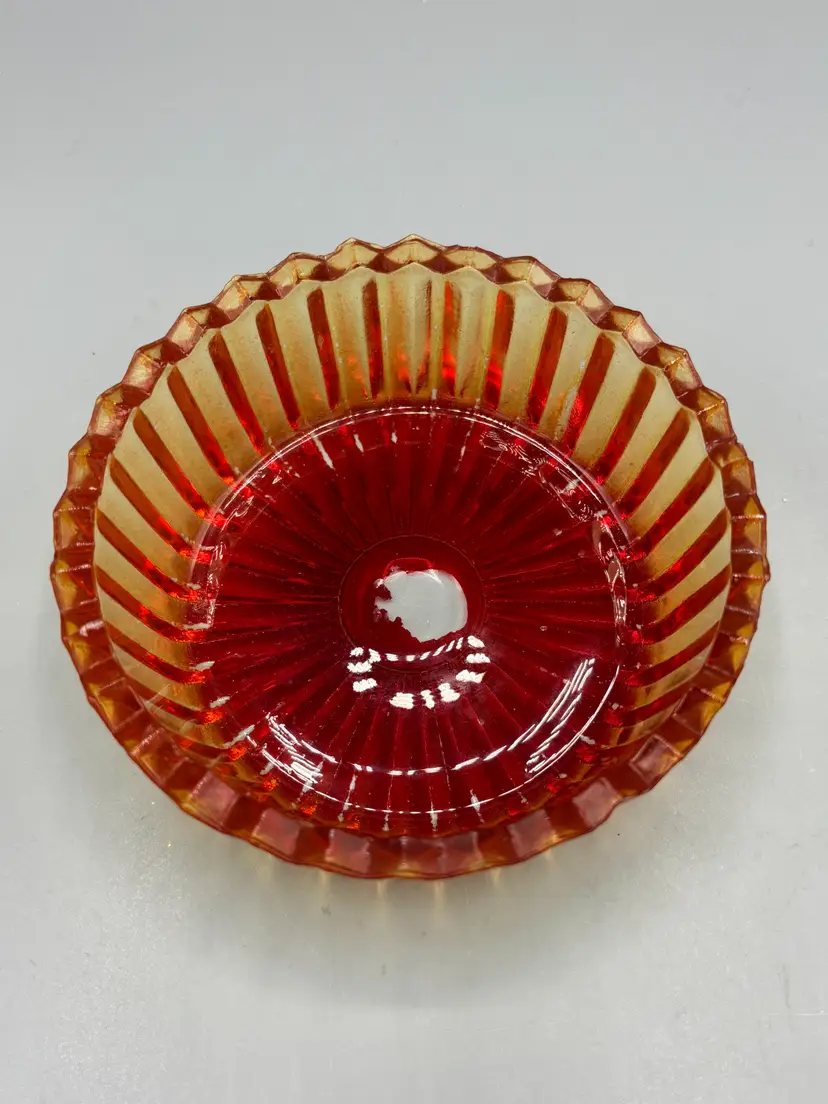 Vintage Jeanette glass Swan