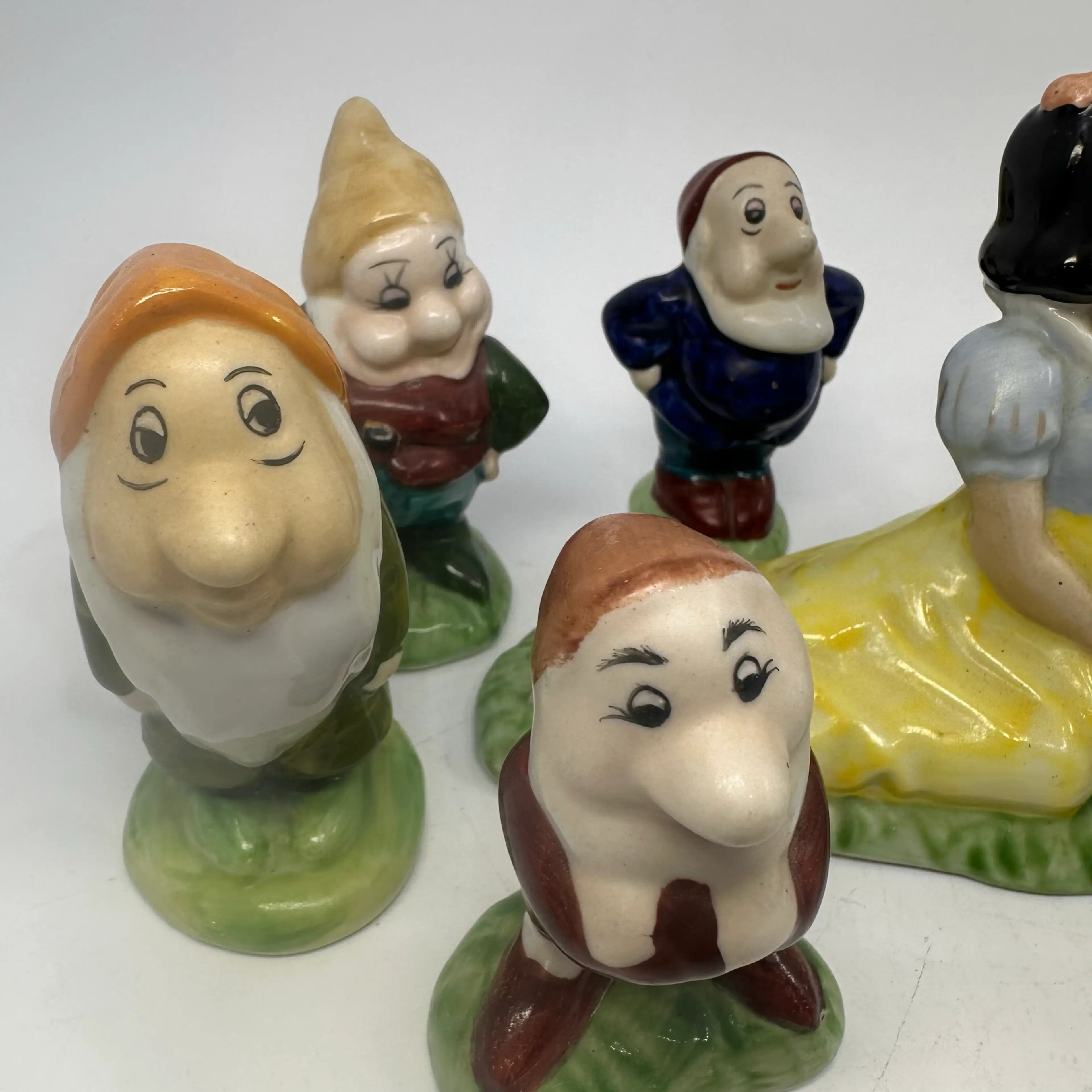 Image 4 of 5