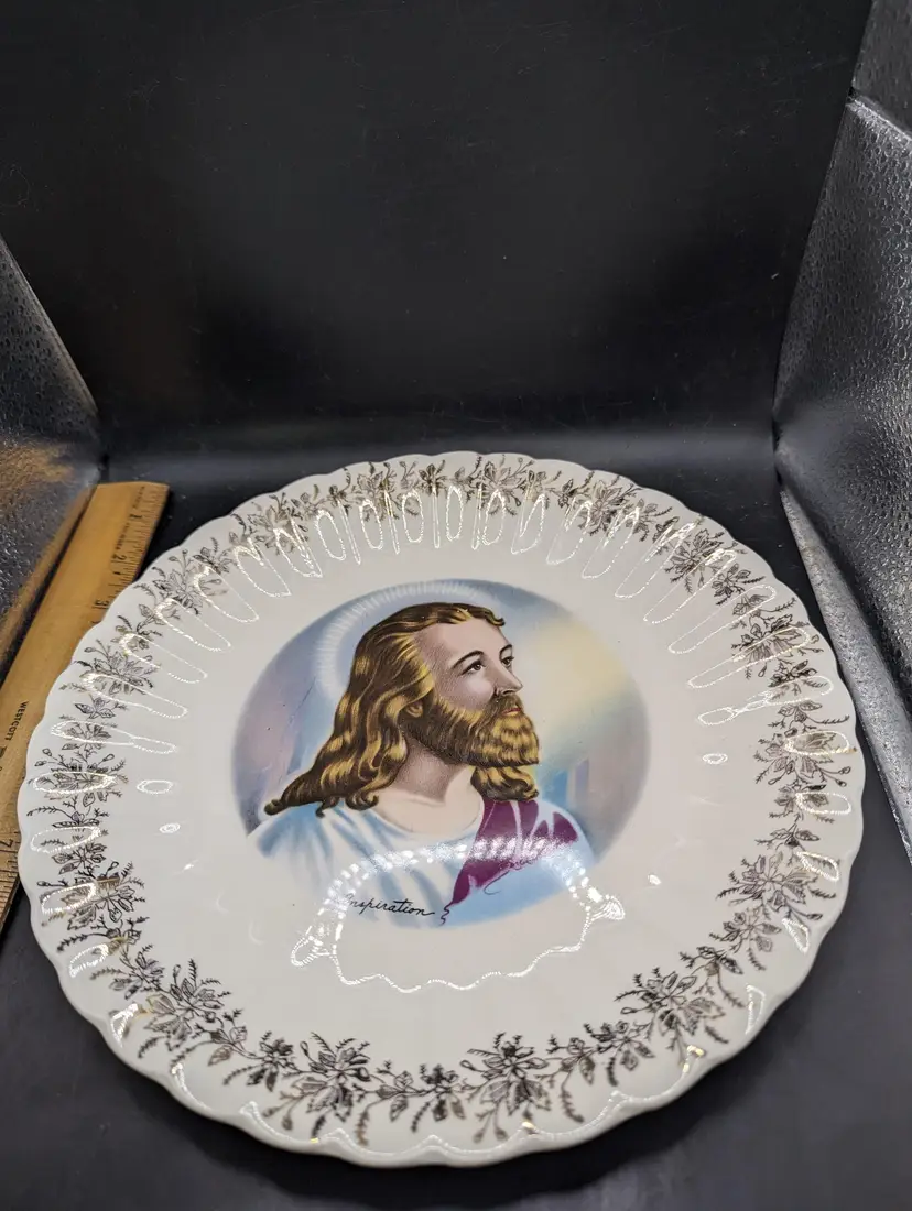 Vintage Sander's Mfg. Co. Inspiration Jesus Plate. First Edition. 23 K Gold Trim. 10"