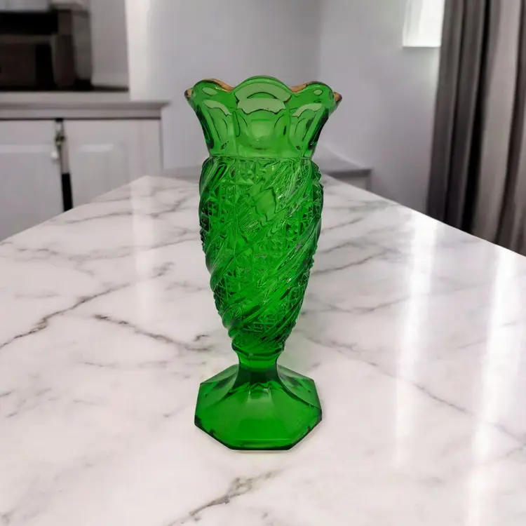 Antique EAPG Green Swirl & Diamond Cane Vase, U.S. Glass Co. c.1900 – Early American Pattern Glass – Scalloped Rim Gold Trim