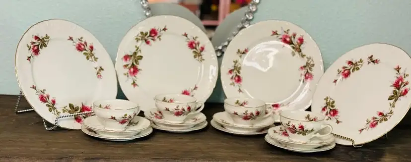 FOUR ROYAL ROSE Fine China 4 pc Place Setting~Dinner Salad Plates~Cup/Saucer