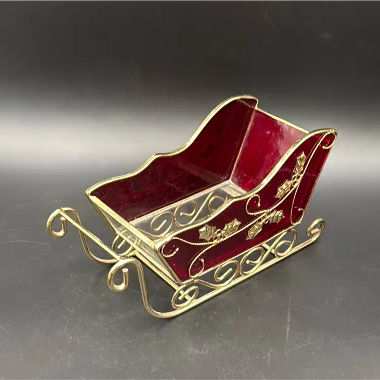 #02 Stain Glass, Gold Toe, Metal Christmas Sleigh, Red And Clear