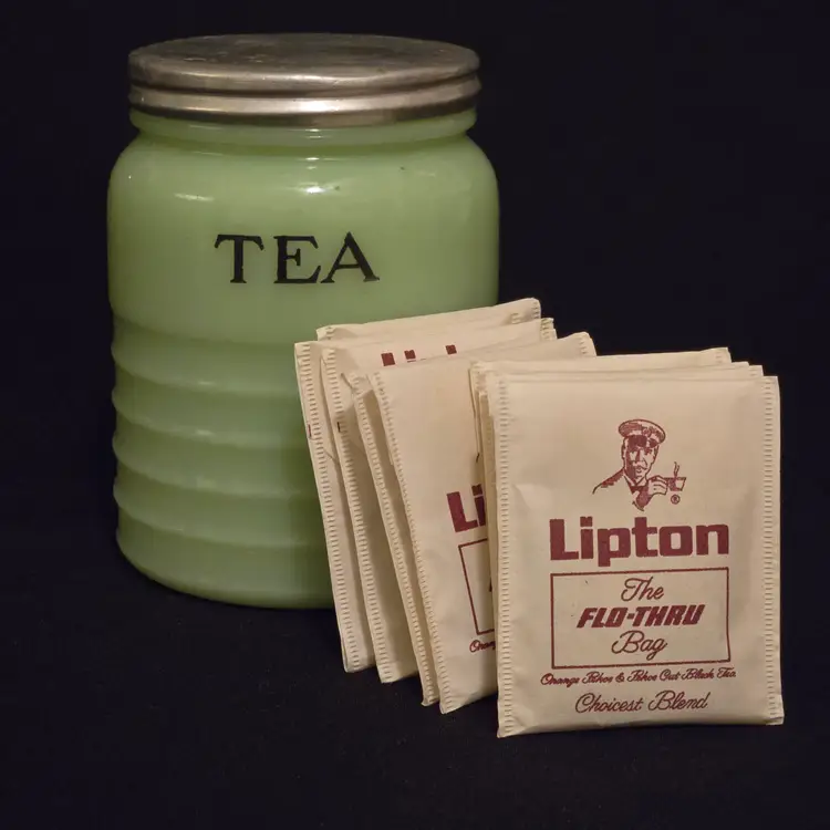 Jeanette Jadite Green Uranium Glass Beehive Ribbed Tea Canister with Lid & Teabags