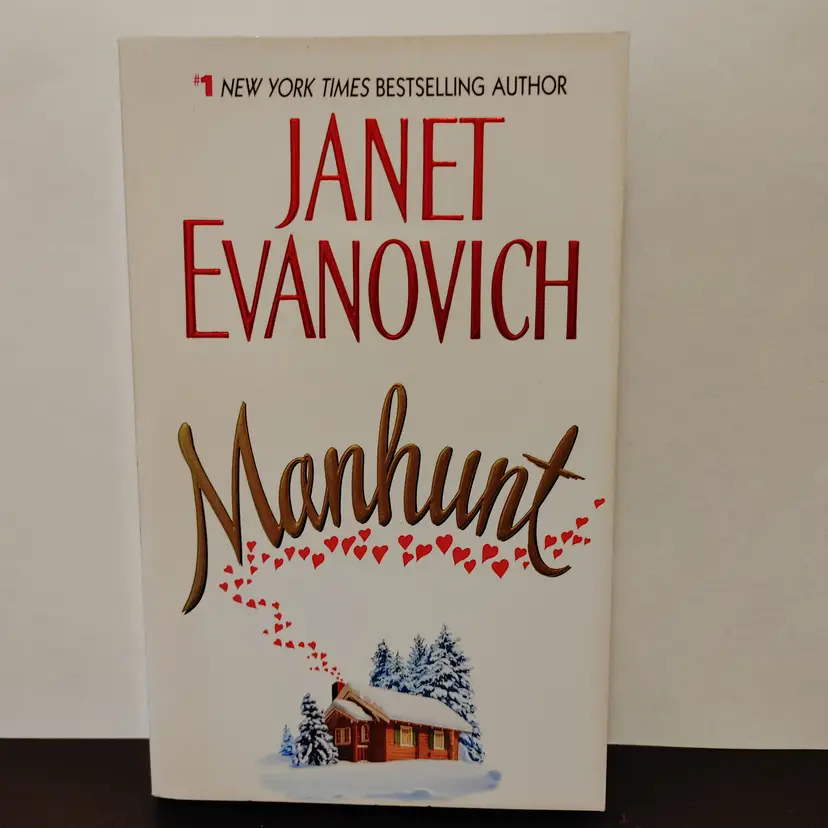 Manhunt by Janet Evanovich. Like new. Published 2005.