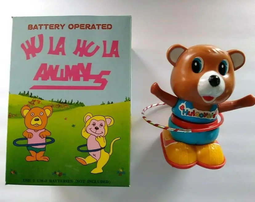 Hula Hula Animals Brown Bear With Hoop Battery Operated Vintage Toy NOS In Box