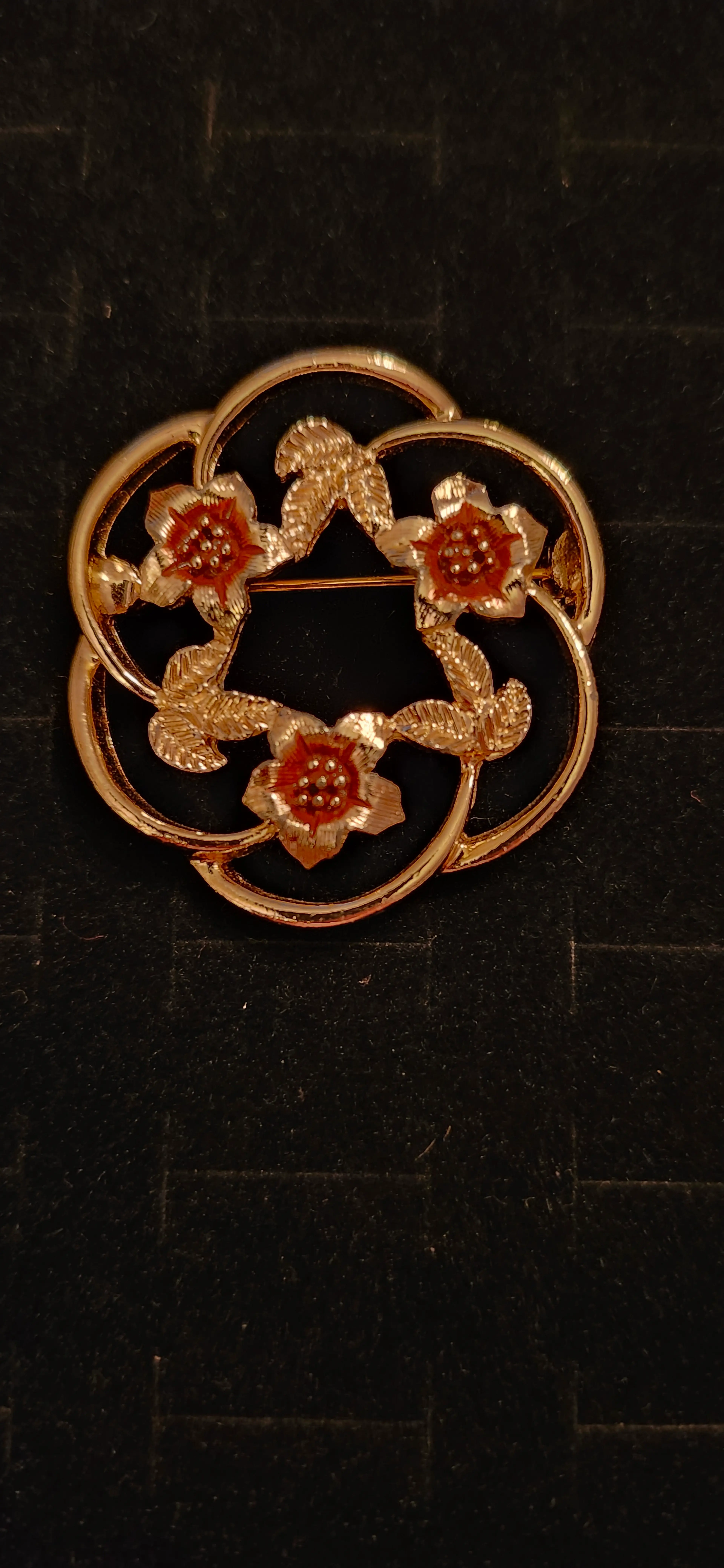 Image 3 of 6