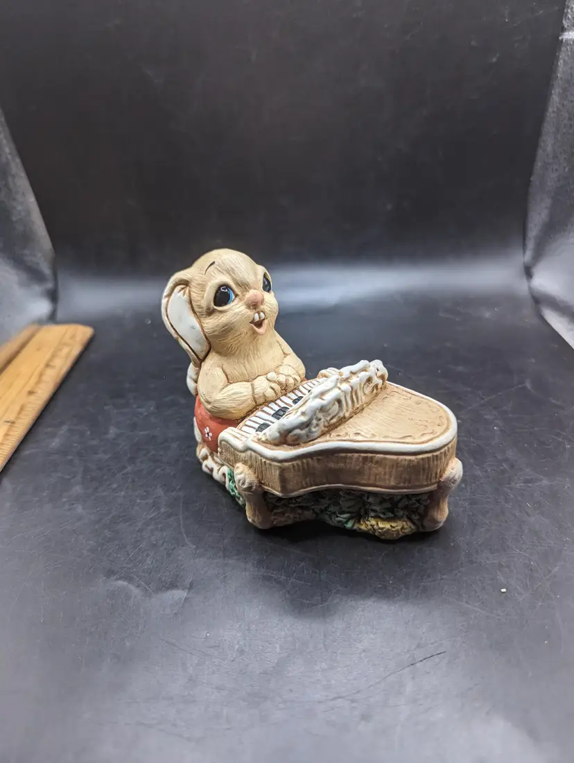 Vintage Woodlander Pendelfin Clara Figurine Hand Painted Mereside, England Bunny Rabbit