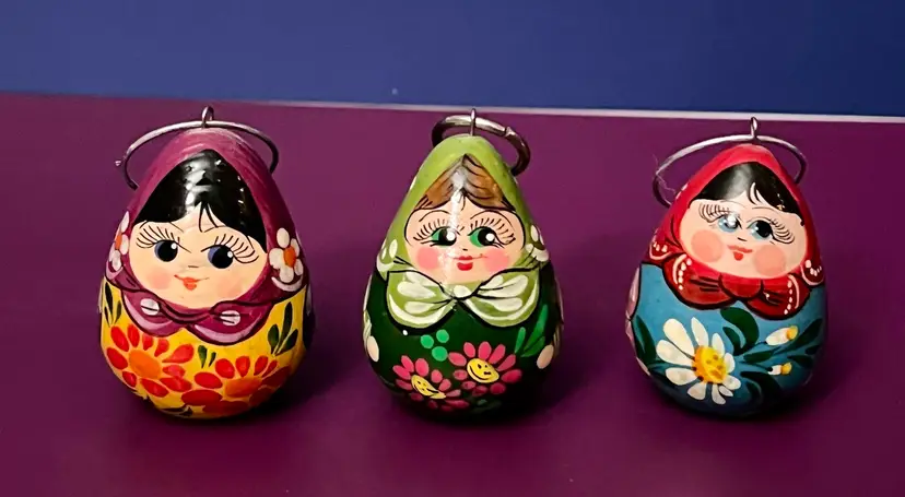 Vintage Wooden Hand Painted Matryoshka Style Egg Shaped Ornament Keychain