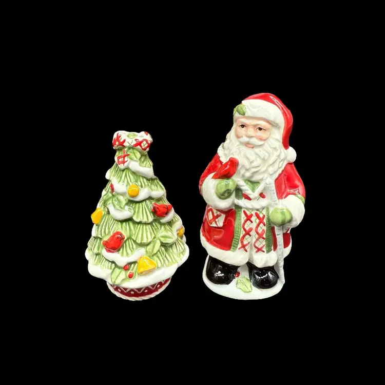 2012 Fitz & Floyd Winterberry Salt and Pepper Shaker Set Christmas Santa Tree