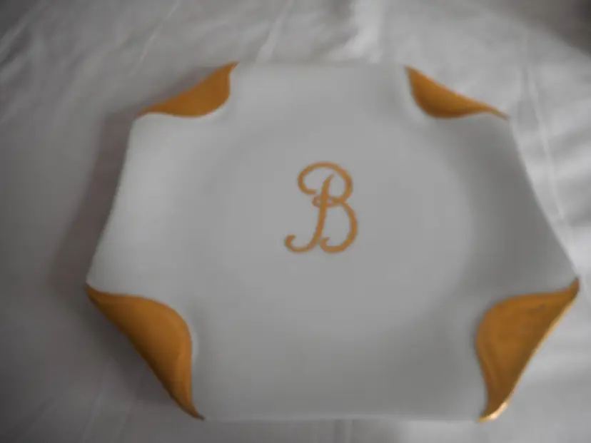 8 dinner plates wedding gift  hand painted gold 1966 Monogram B with message on back