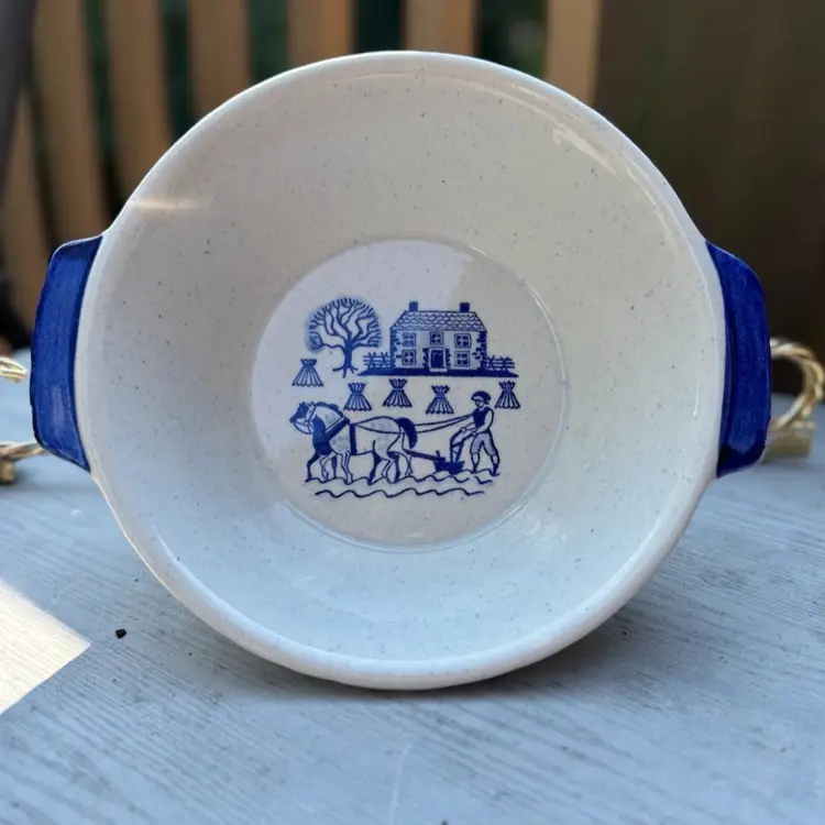 Mid-Century Metlox Poppytrail Bowl
