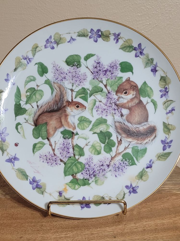 Baby Squirrels "Woodland Babies" Collector's Plate 9" round