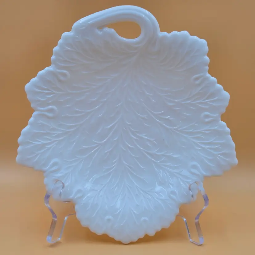 Fenton Leaf Pattern Milk Glass Decorative Plate Vintage