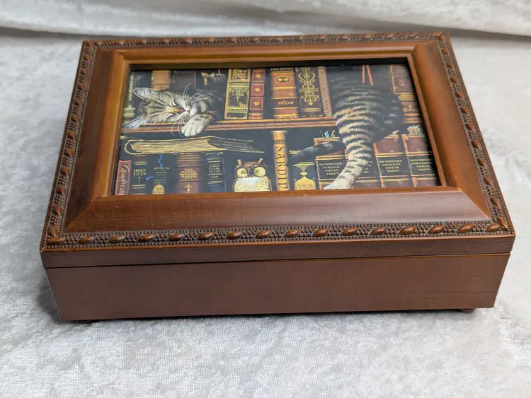 Sank-yo Cottage Garden Ornate Wood Grain Music Jewelry Box Tiger Cat Kitten sleeping on shelf