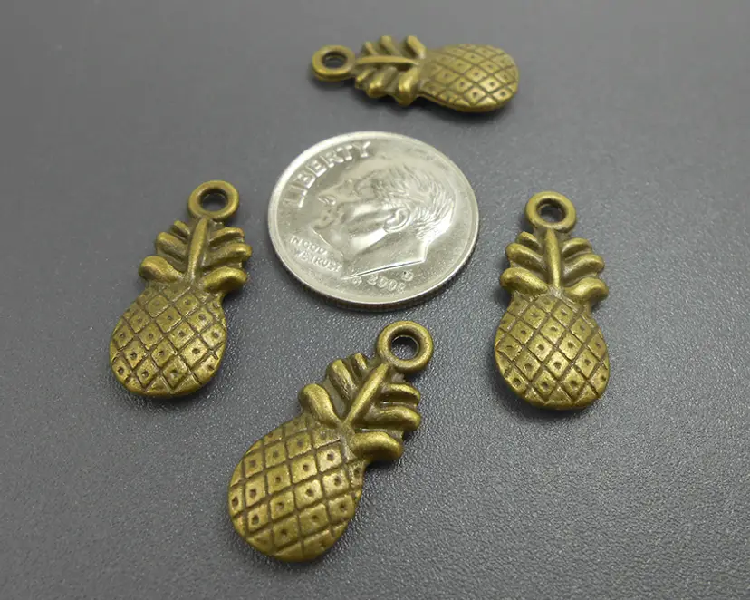 10pcs Pineapple Charms #CC101