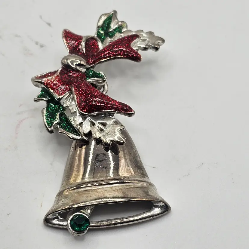 Silver Tone Brooch Pin Christmas Bell Dangles