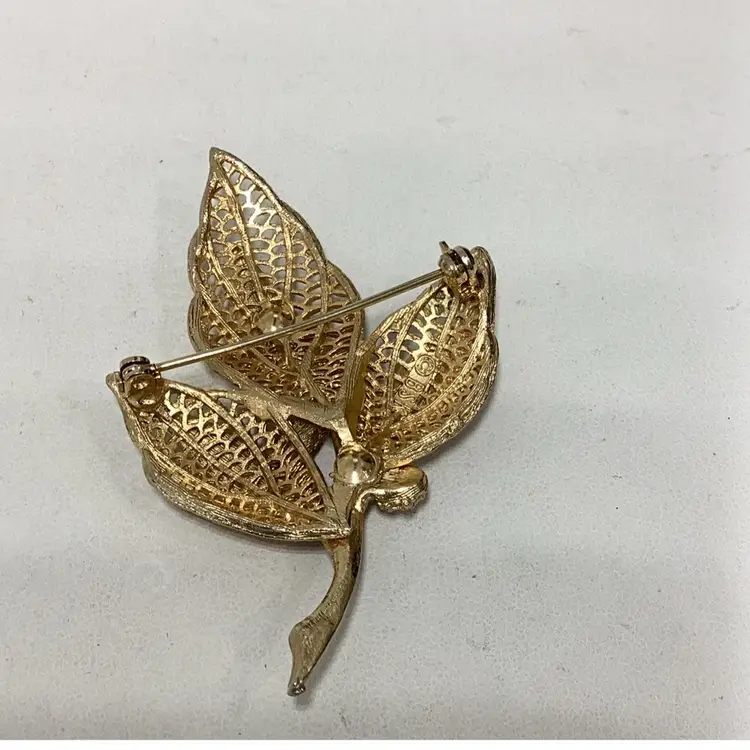 Leaf Brooch 2.5” Two Layers Great Condition 1950’s