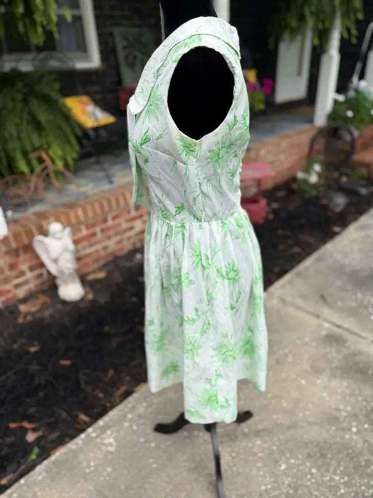 1960’s Bowneck Dress