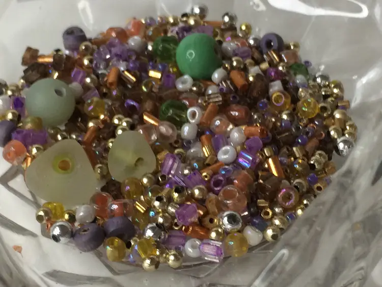 #04 Light Blended Beads 1 oz. Great for crafting or jewelry making!