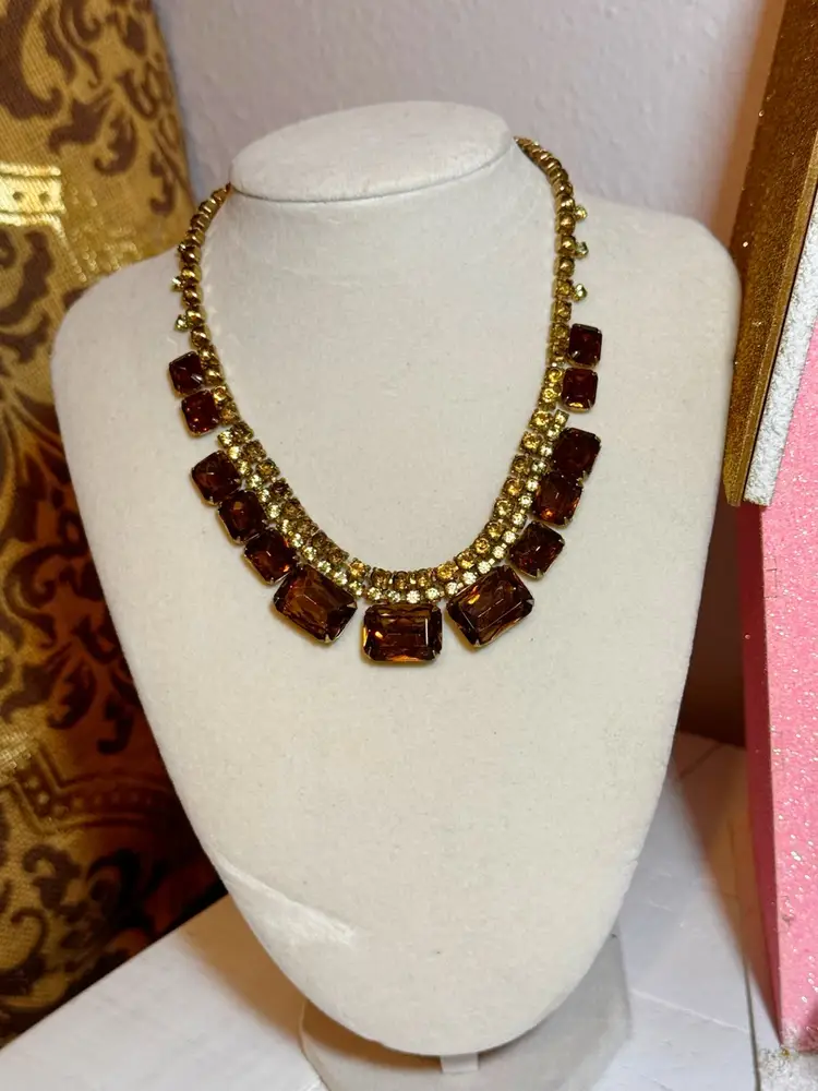 Vintage Brown Rhinestone Necklace 16”