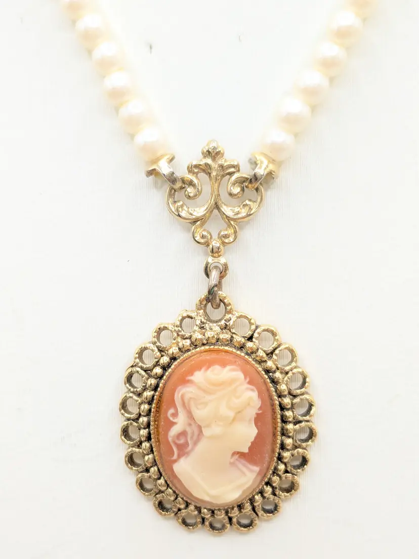 Vintage 1928 Cameo Pendant with Faux Pearl Strand Necklace