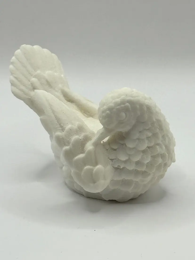 Vintage Italian Bird Figurine, White Textured Finish Sandstone, Perfect Decor, Sticker By Sculptor A. Santini Classic Figurine, Made In Italy