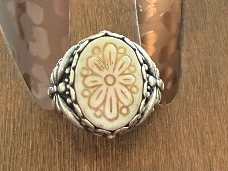 Sterling Silver Carolyn Pollack Carved Stone Ring Size 9.5