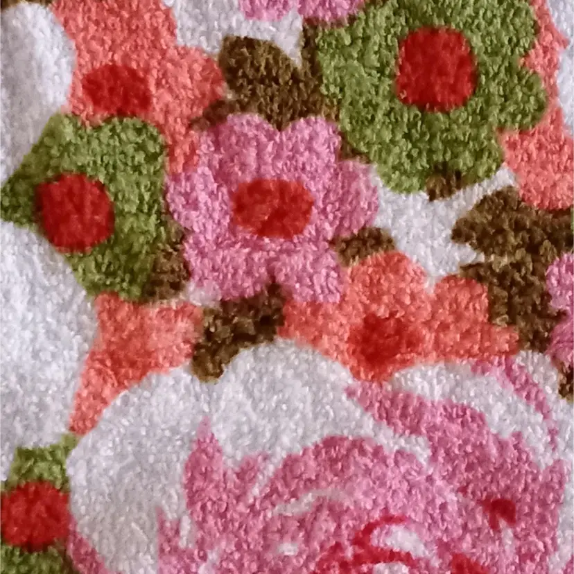 Vintage Retro Bath Towel Pink Roses Coral Green Flowers Fringed 23x41 Read
