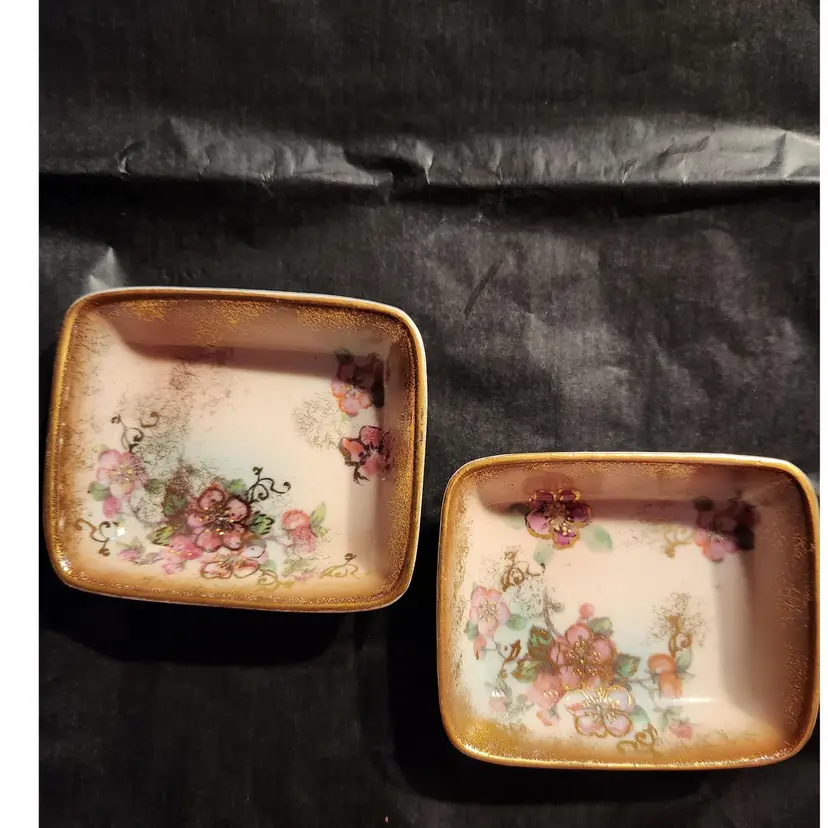 Lecot Zapun Pair of Small Trinket Dishes