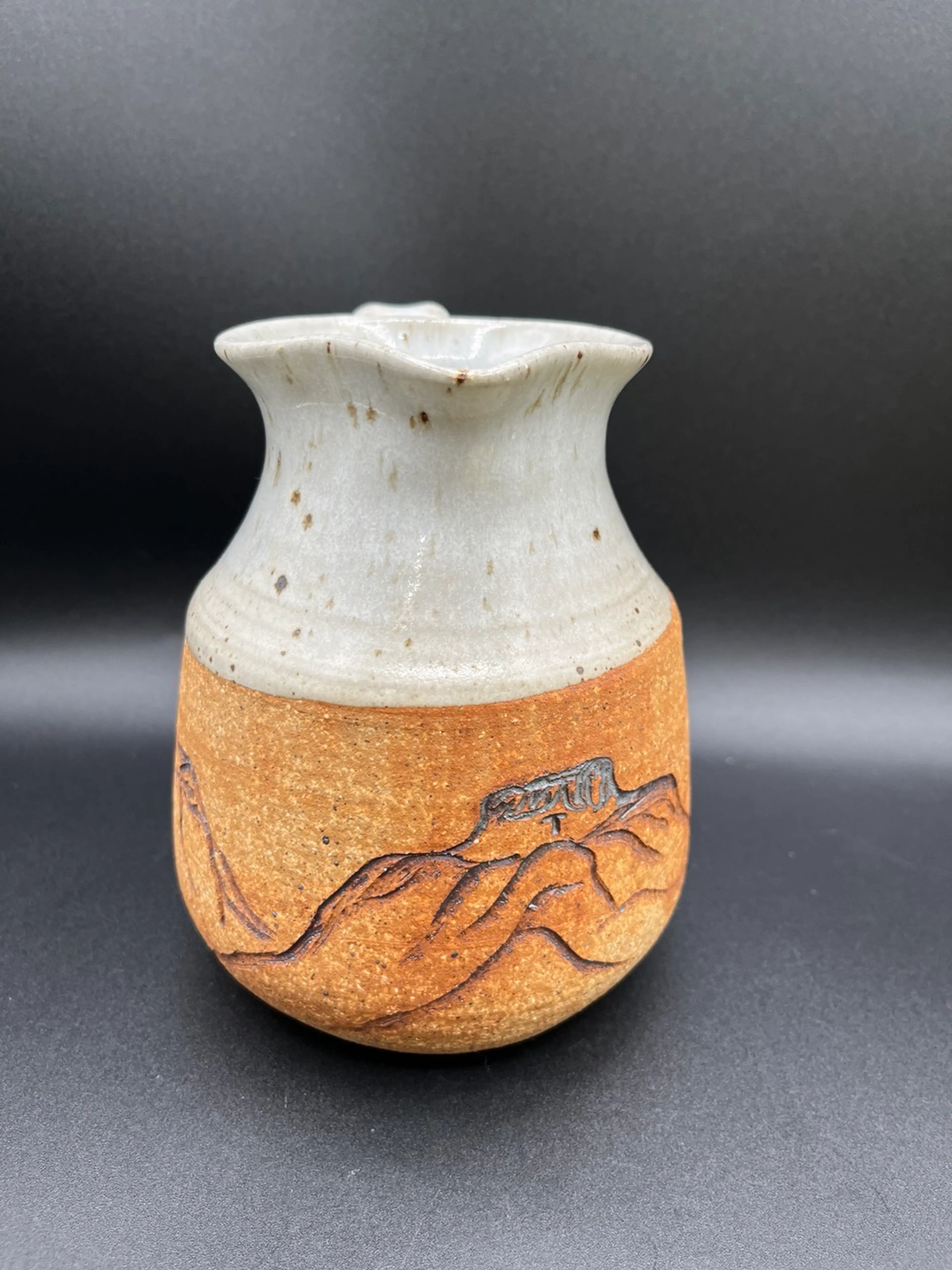 Image 2 of 8
